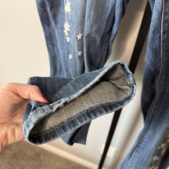 Torrid Premium Boyfriend Jeans Floral Embroidered Distressed Denim Size 20R - Picture 8 of 16
